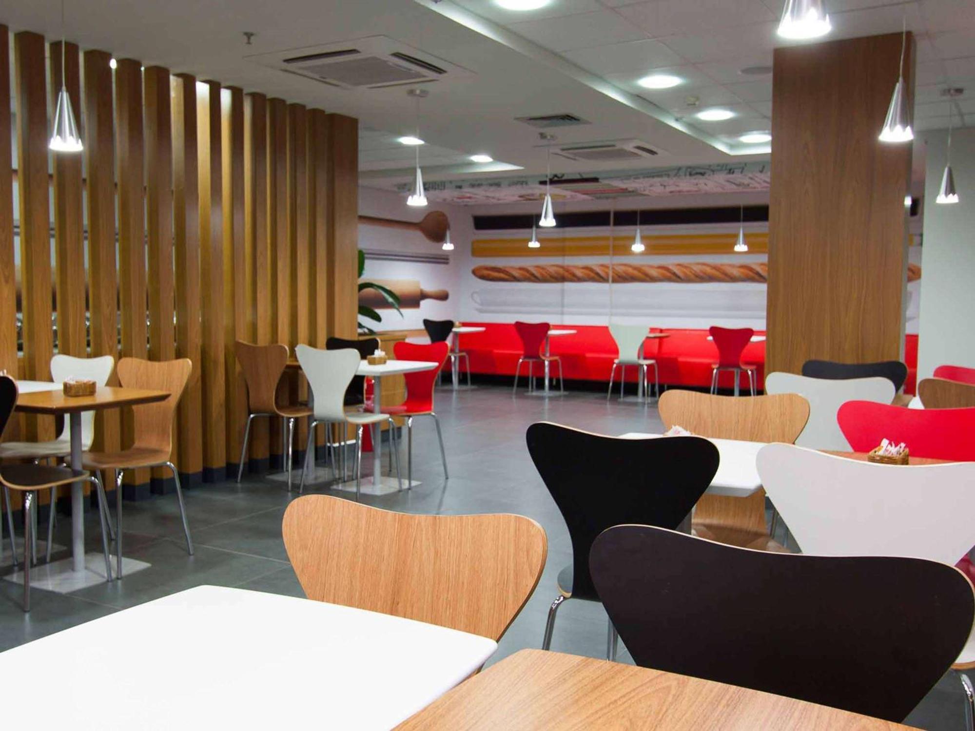 Ibis Cascavel Hotel Bagian luar foto