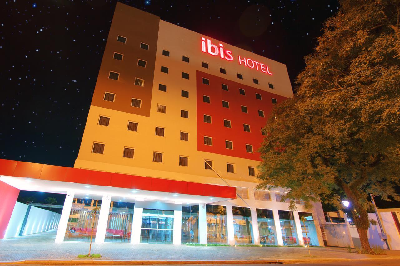 Ibis Cascavel Hotel Cascavel  Bagian luar foto