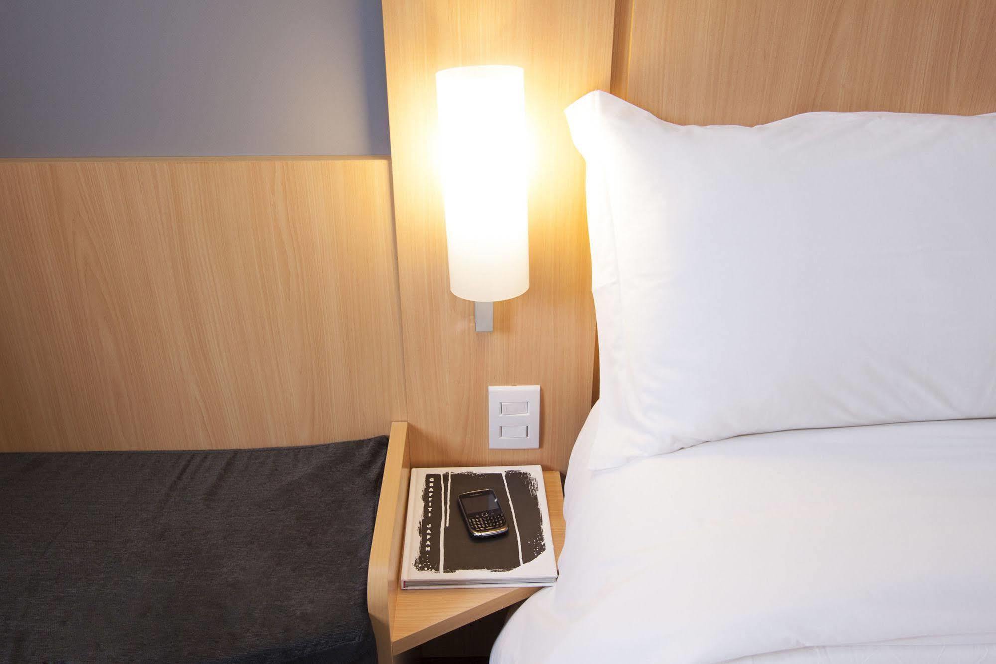Ibis Cascavel Hotel Bagian luar foto